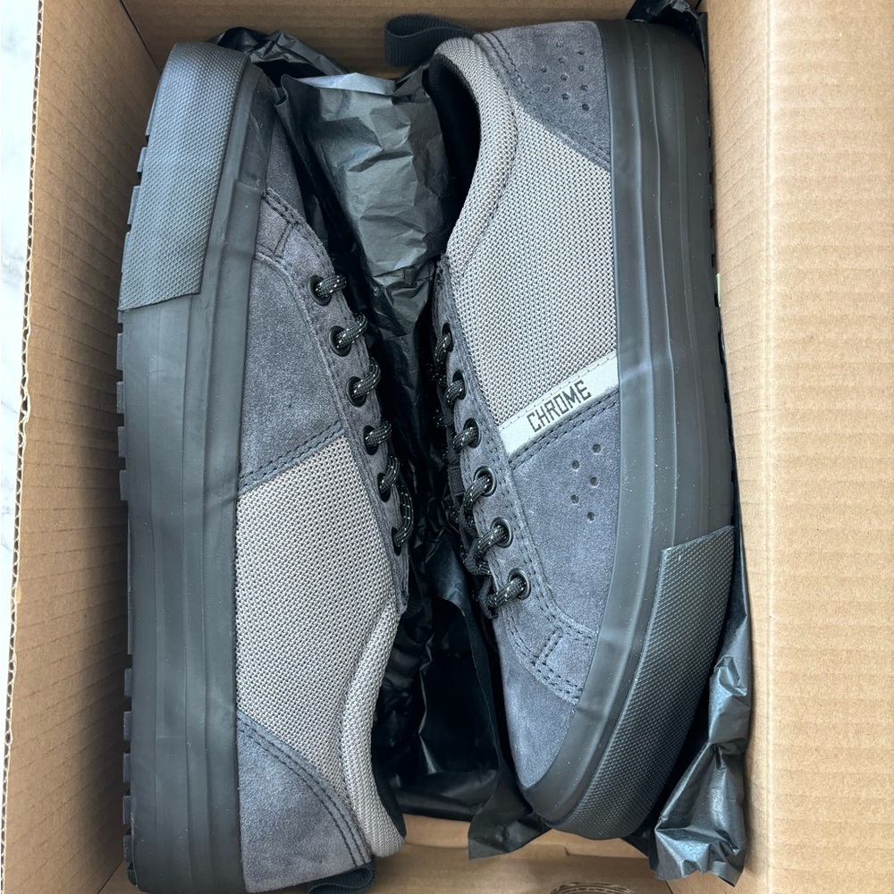 Chrome Industries Kursk TR Sneaker. Men 7.5. Women 9.